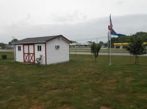 395 Cherokee Dr, Circleville, OH 43113 photo 3