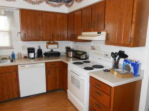 395 Cherokee Dr, Circleville, OH 43113 photo 8