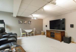 8833 Crampton Dr, Powell, OH 43065 photo 39