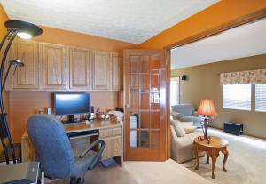 8833 Crampton Dr, Powell, OH 43065 photo 15