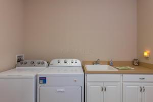 8615 Springflower Rd, Pickerington, OH 43147 photo 23