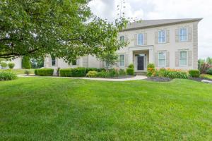 8615 Springflower Rd, Pickerington, OH 43147 photo 3