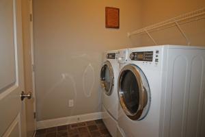312 Tipperary Loop, Delaware, OH 43015 photo 7