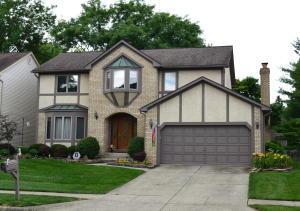7435 Mapleleaf Blvd, Columbus, OH 43235 photo 2