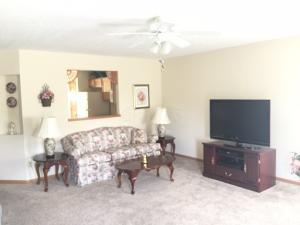 1606 E Turkey Run Dr, Newark, OH 43055 photo 5