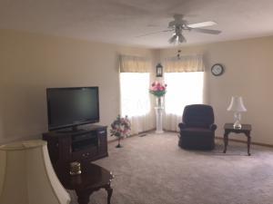 1606 E Turkey Run Dr, Newark, OH 43055 photo 6