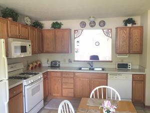 1606 E Turkey Run Dr, Newark, OH 43055 photo 10