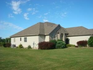 27466 Jackson Rd, Circleville, OH 43113 photo 2