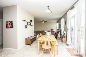 655 Cobblestone Dr, Delaware, OH 43015 photo 5