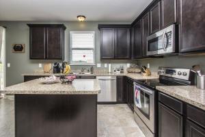 655 Cobblestone Dr, Delaware, OH 43015 photo 4