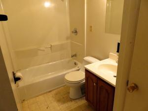 1656 E Maynard Ave, Columbus, OH 43219 photo 17