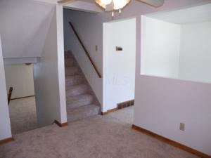 2599 Lipton Rd, Columbus, OH 43232 photo 5