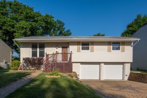 4839 Bourke Rd, Columbus, OH 43229 photo 1