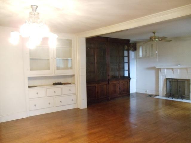358 E Main St, Lancaster, OH 43130 photo 5