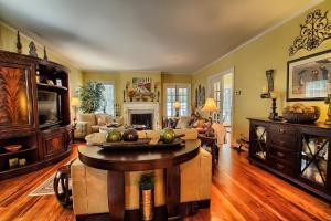 116 E Union St, Circleville, OH 43113 photo 8