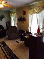 8490 Stout Rd, Circleville, OH 43113 photo 15