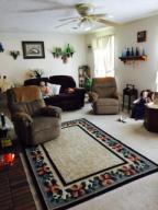 8490 Stout Rd, Circleville, OH 43113 photo 6