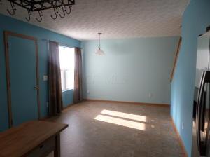 1402 Ithaca Dr, Columbus, OH 43228 photo 8