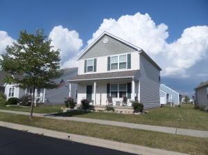 1402 Ithaca Dr, Columbus, OH 43228 photo 1