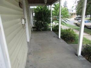 337 E Franklin St, Circleville, OH 43113 photo 3