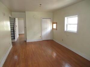 337 E Franklin St, Circleville, OH 43113 photo 9