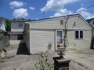 337 E Franklin St, Circleville, OH 43113 photo 2