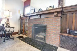 145 E Pacemont Rd, Columbus, OH 43202 photo 6