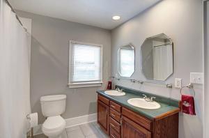 145 E Pacemont Rd, Columbus, OH 43202 photo 21