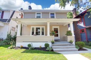 145 E Pacemont Rd, Columbus, OH 43202 photo 1