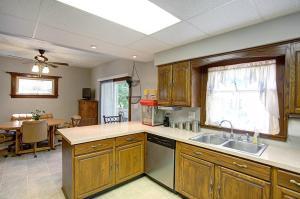 145 E Pacemont Rd, Columbus, OH 43202 photo 14