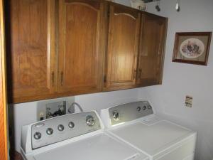 776 Laura Dr, Marion, OH 43302 photo 9