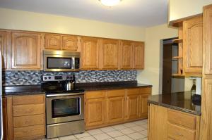 1284 Gresham Rd, Columbus, OH 43204 photo 7