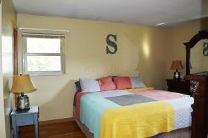 1284 Gresham Rd, Columbus, OH 43204 photo 12
