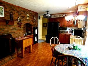 368 Derby Downs Rd, Newark, OH 43055 photo 2