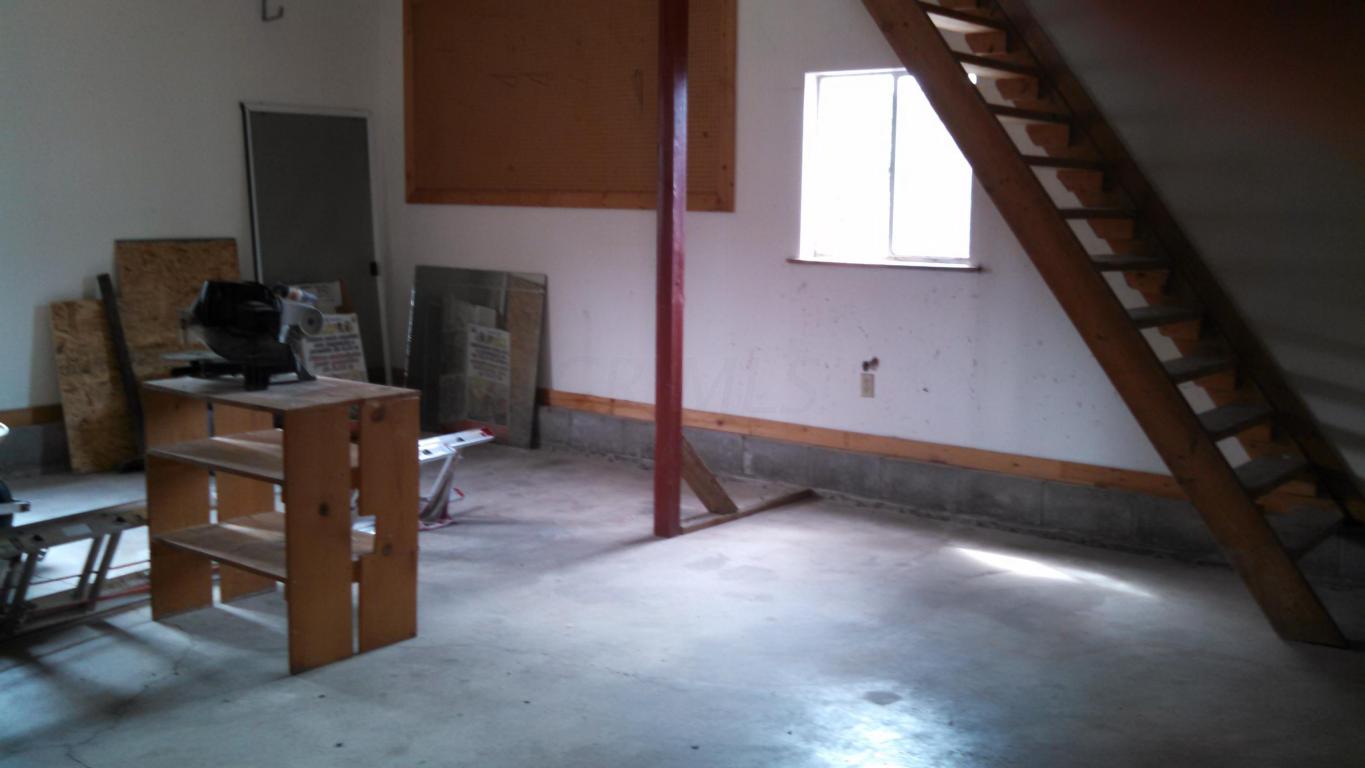 856 Grafton Rd, Newark, OH 43055 photo 6