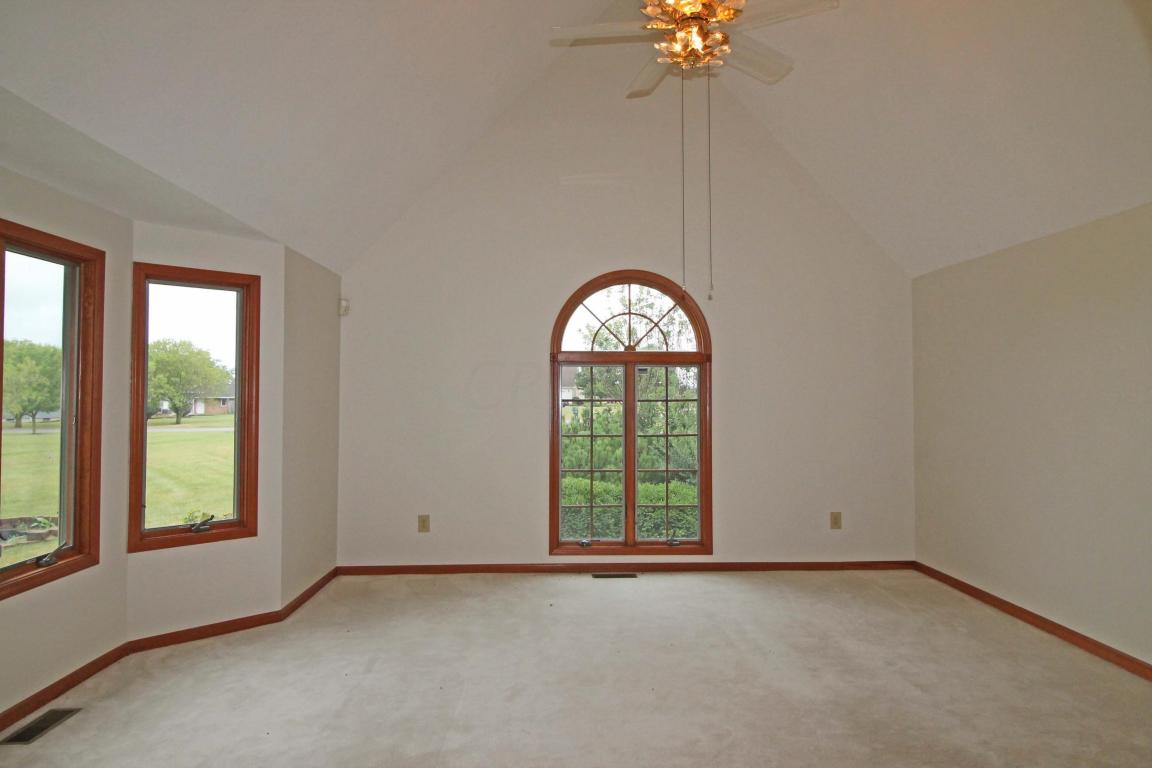 217 Hideaway Dr, Kenton, OH 43326 photo 12