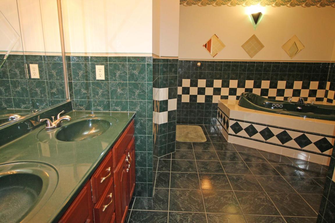 217 Hideaway Dr, Kenton, OH 43326 photo 42