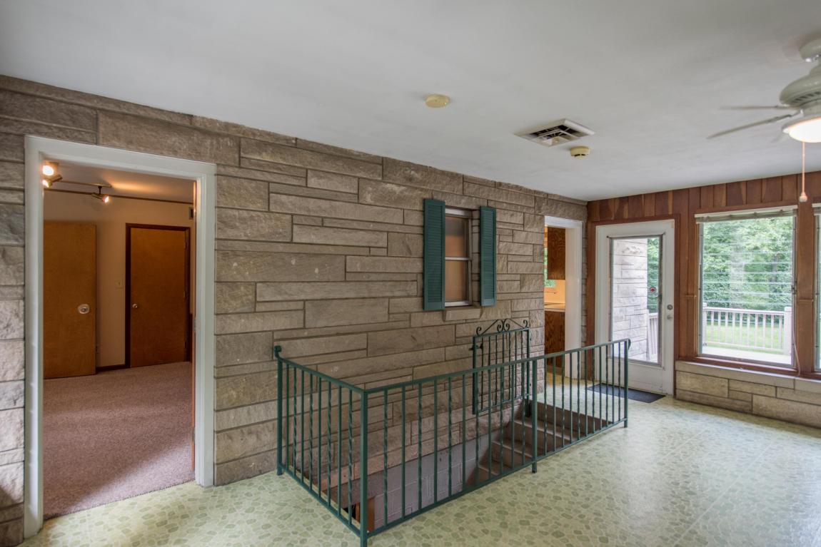 5880 Beechview Dr E, Worthington, OH 43085 photo 7
