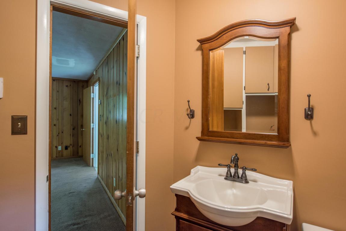 5880 Beechview Dr E, Worthington, OH 43085 photo 29