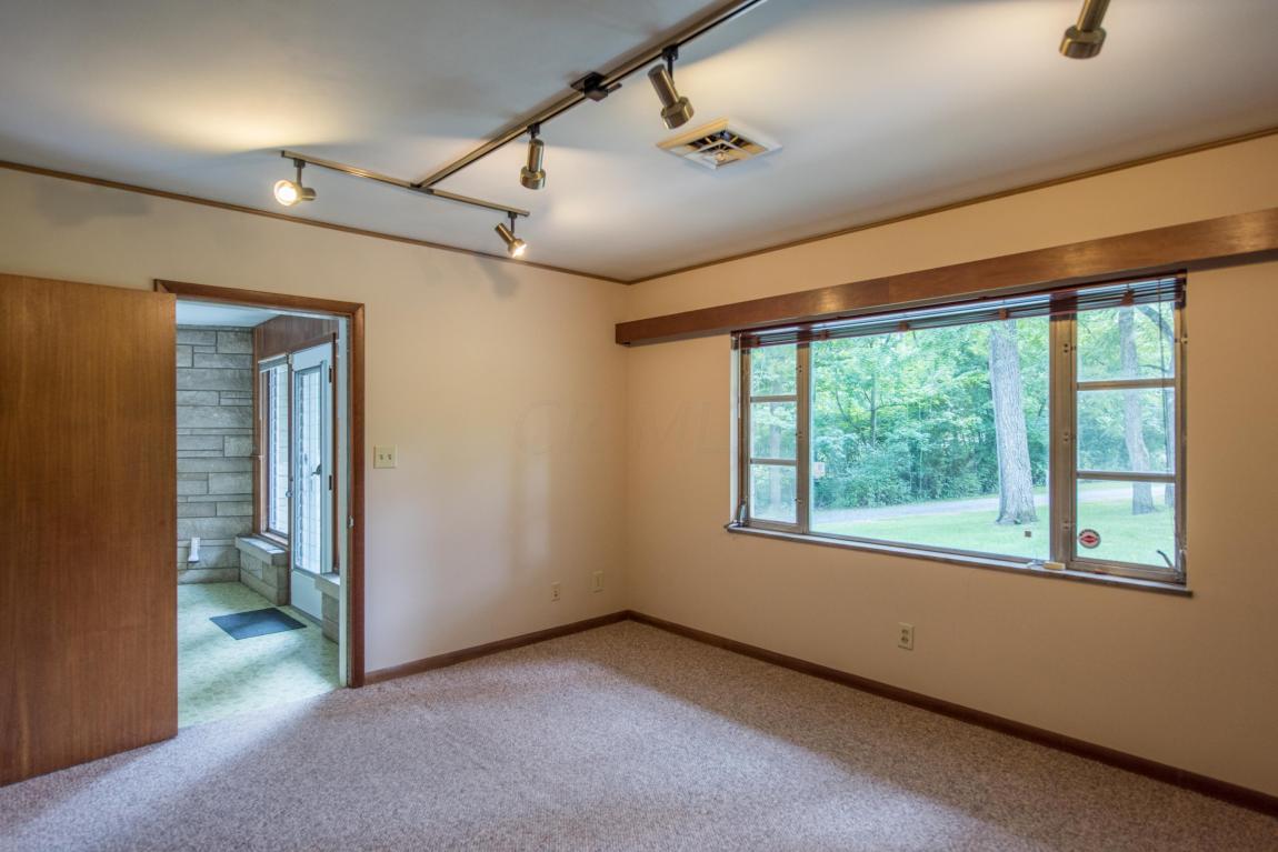 5880 Beechview Dr E, Worthington, OH 43085 photo 31