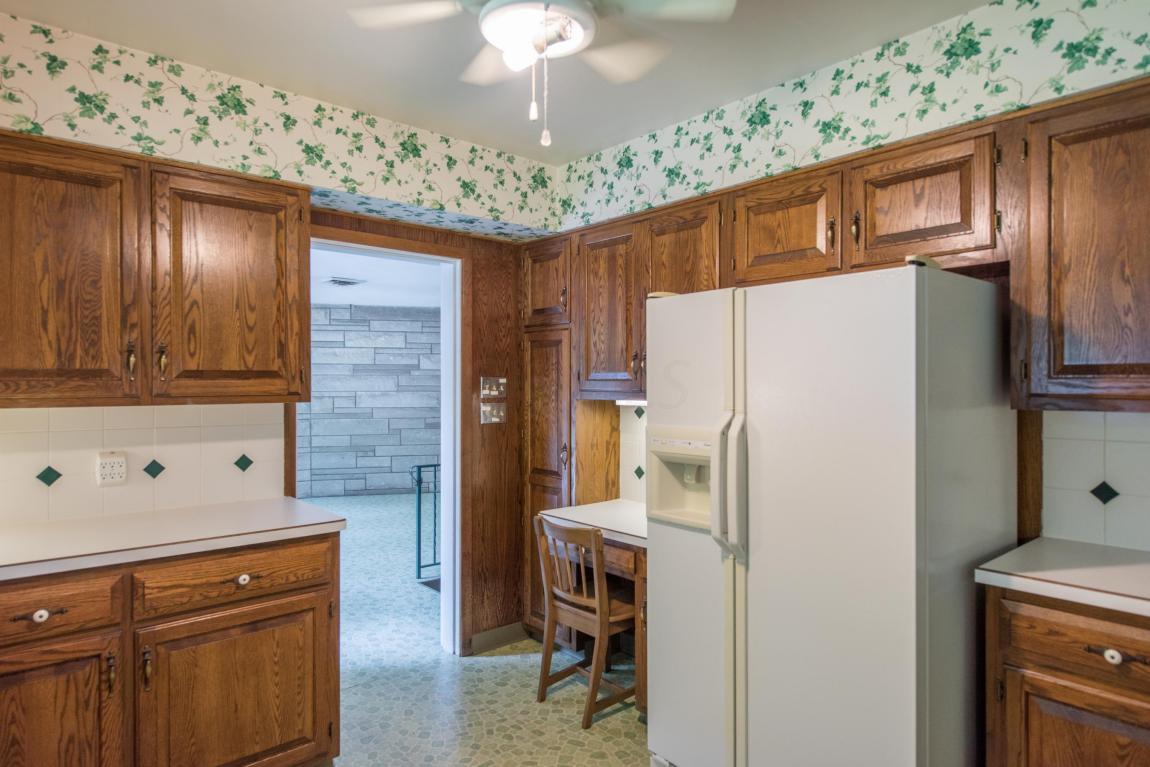 5880 Beechview Dr E, Worthington, OH 43085 photo 9