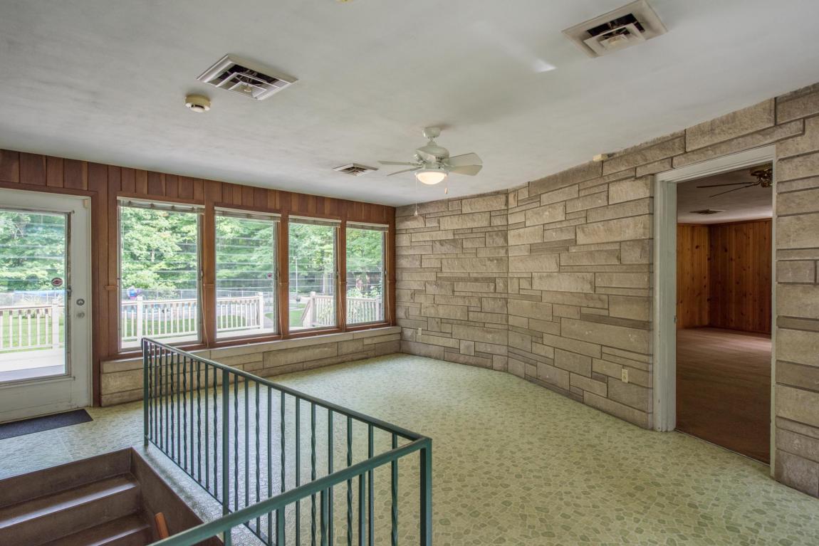 5880 Beechview Dr E, Worthington, OH 43085 photo 8