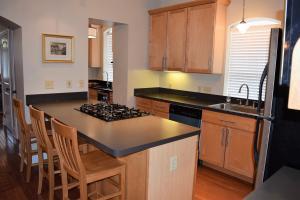 76 E 3rd Ave, Columbus, OH 43201 photo 12