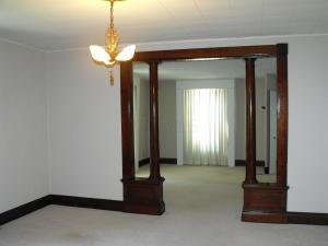 152 E High St, Circleville, OH 43113 photo 5