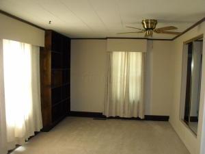 152 E High St, Circleville, OH 43113 photo 8