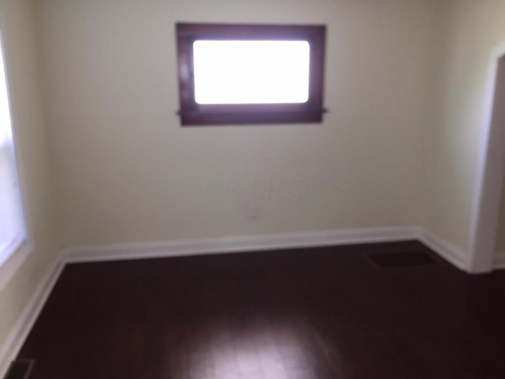 618 E Jenkins Ave, Columbus, OH 43207 photo 9