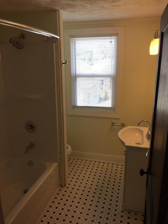 618 E Jenkins Ave, Columbus, OH 43207 photo 15