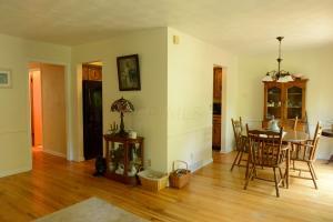 390 Madolin Dr, Lithopolis, OH 43136 photo 7