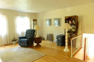 390 Madolin Dr, Lithopolis, OH 43136 photo 5