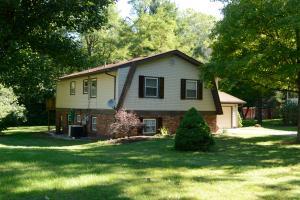 390 Madolin Dr, Lithopolis, OH 43136 photo 1
